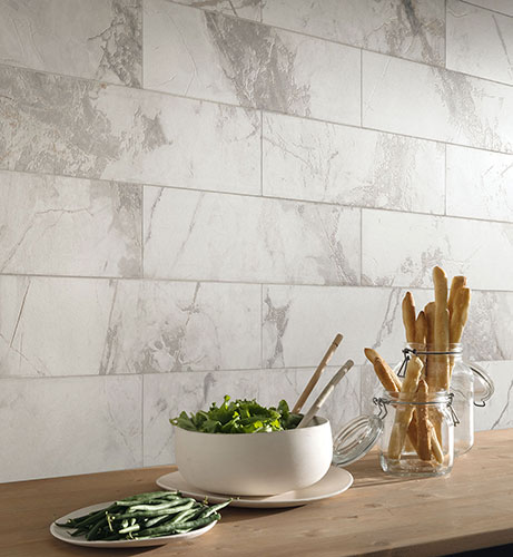 Rivestimento cucina realizzato con variante Beige, serie Golden Age,