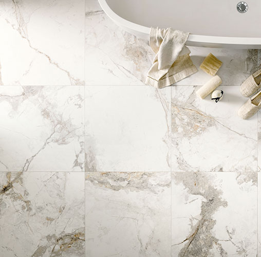 Pavimento bagno realizzato con variante Beige, serie Golden Age