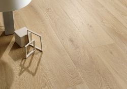 Collezione Groove, particolare di pavimento effetto legno